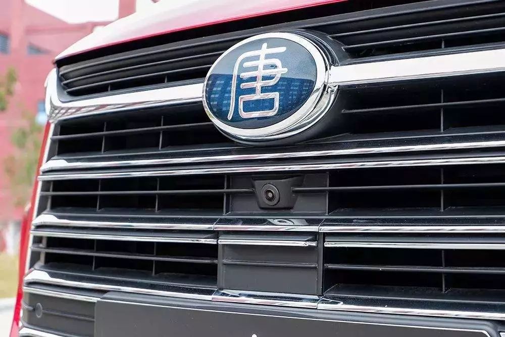 [車標(biāo)資訊]比亞迪終于換車標(biāo)