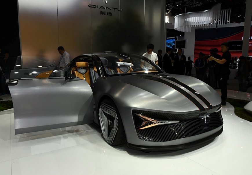 車標(biāo)是蜻蜓標(biāo)本，輪轂是倒三角，這國產(chǎn)跑車已刷新大眾認(rèn)知