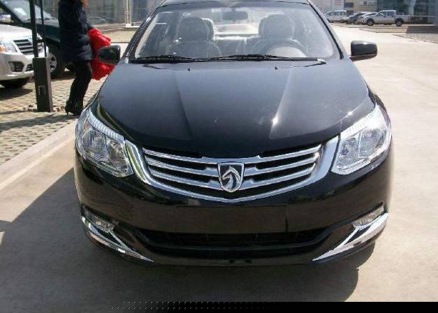 觀致的車標(biāo)，比亞迪的車標(biāo)，紅旗的車標(biāo)，一看就知誰是權(quán)力象征