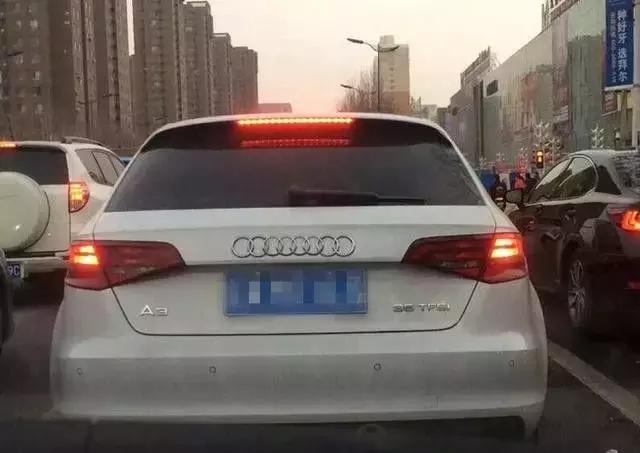 車標(biāo)還能這么玩？你們這是奧運(yùn)會入場式呀！
