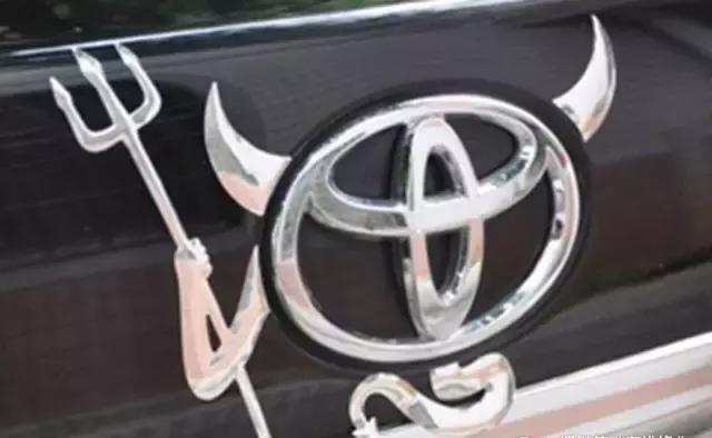 車標(biāo)還能這么玩？你們這是奧運(yùn)會入場式呀！