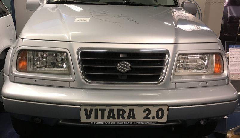 車企LOGO扁平化