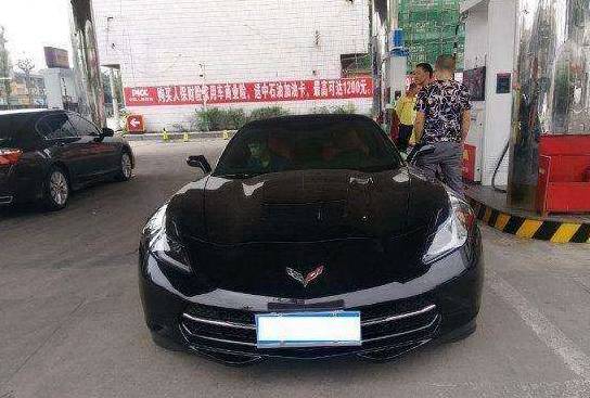 這輛車的車標(biāo)，看起來還是挺酷的，不過。。。