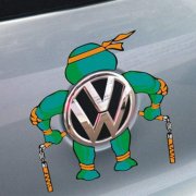 大眾車(chē)主嫌車(chē)標(biāo)不好看，爆改