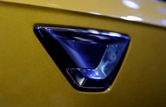 又是一款摳標(biāo)車？網(wǎng)友改裝捷