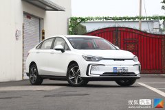 官方指導(dǎo)價(jià)12.99-17.19萬元 202
